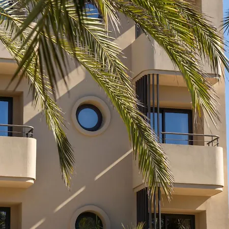 Cento Palme Rhodes City