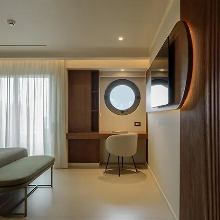 Cento Palme Rhodes City